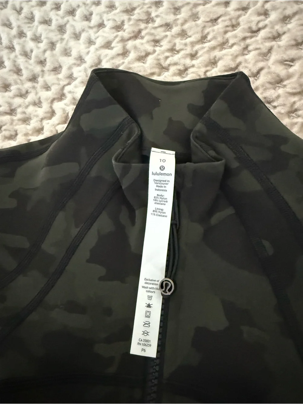 lululemon athletica Women's Dark Green Camo Utility Jacket
